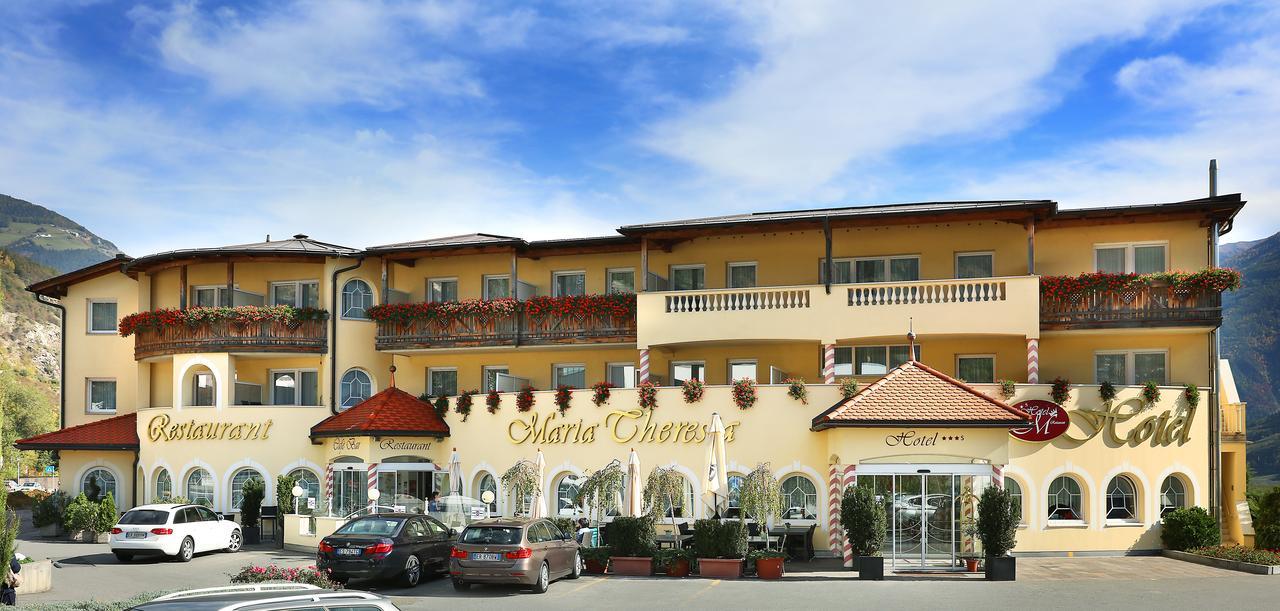 Hotel Maria Theresia Silandro Eksteriør billede