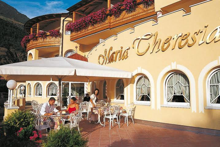Hotel Maria Theresia Silandro Eksteriør billede